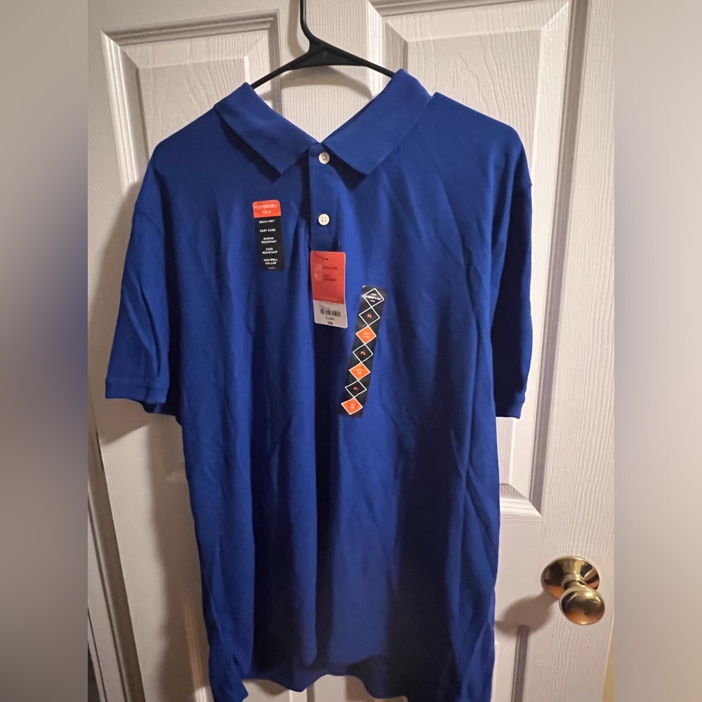 St John’s Bay men’s shirt nwt

C1
